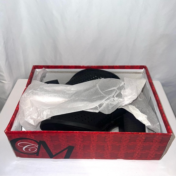 Black Peep Toe Perforated Slingback Chunky Heel Sandals Shoes - Picture 11 of 12